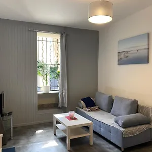 Independant Dans Maison De Ville, Au Calme Appartement